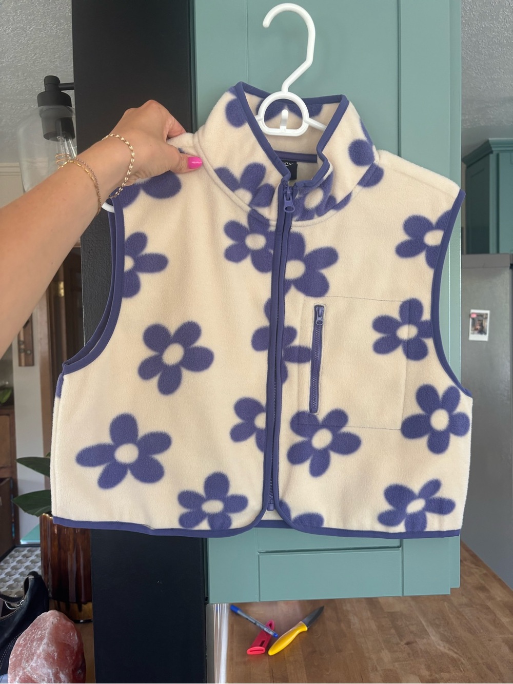 PacSun Cream Fleece Vest with Purple Trim